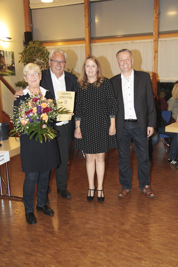 Bärbel Hachmann erhielt eine EhrenUrkunde für 50 Jahre Mitgliedschaft